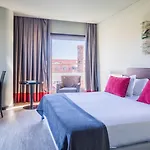 Szálloda Melia Ria Aveiro