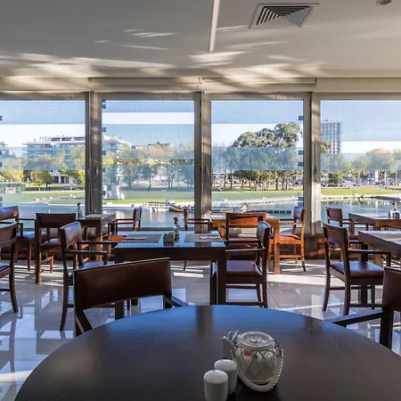 Отель Melia Ria & 4*