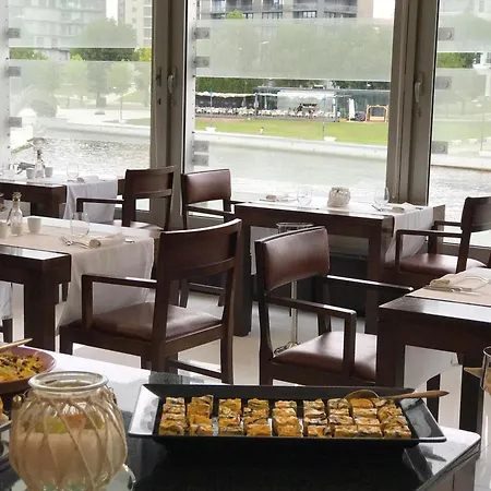 Melia Ria מלון 4*