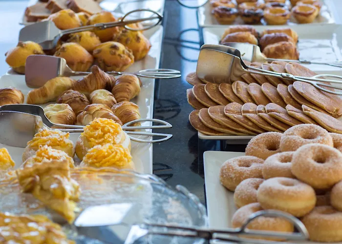 Hotel Melia Ria & 4*