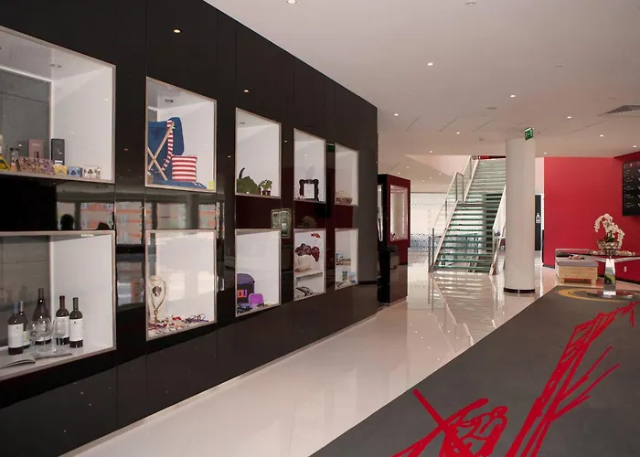 Melia Ria מלון אבאירו